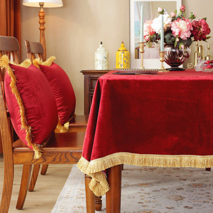 Samtischdecke mit elegantem Fransen