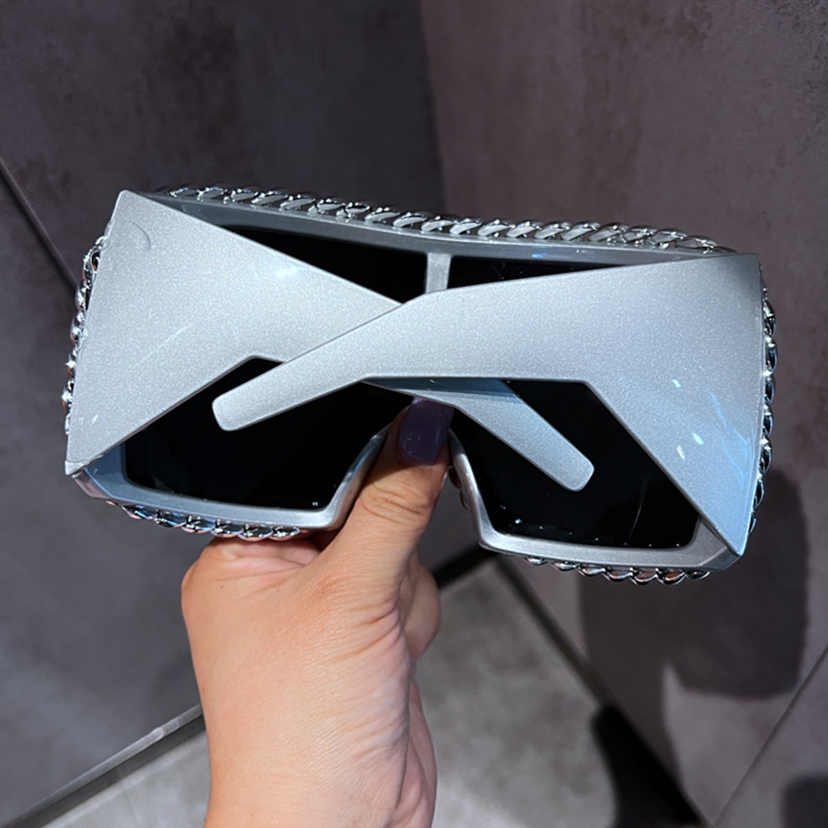 Damen Skibrille mit luxuriösem Kettenrahmen Brehn