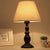 Elegante Stoffschattentischlampe