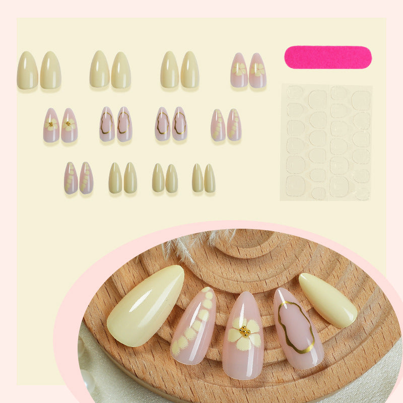 Dekoratives Press-On Nagelset mit floralem und glänzendem Design Brehn