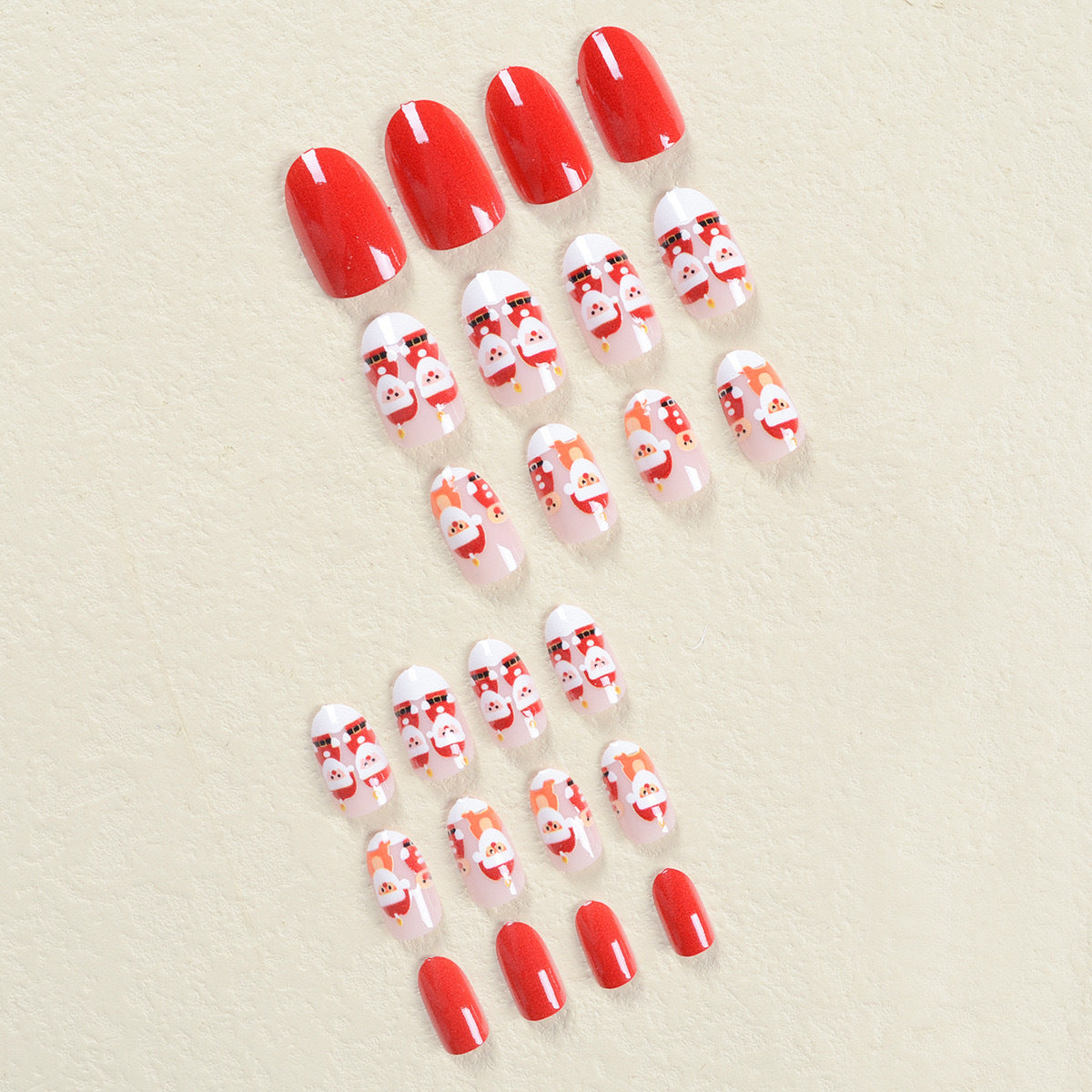 Kunstnagelset im festlichen Weihnachtsdesign mit niedlichen Motiven Brehn