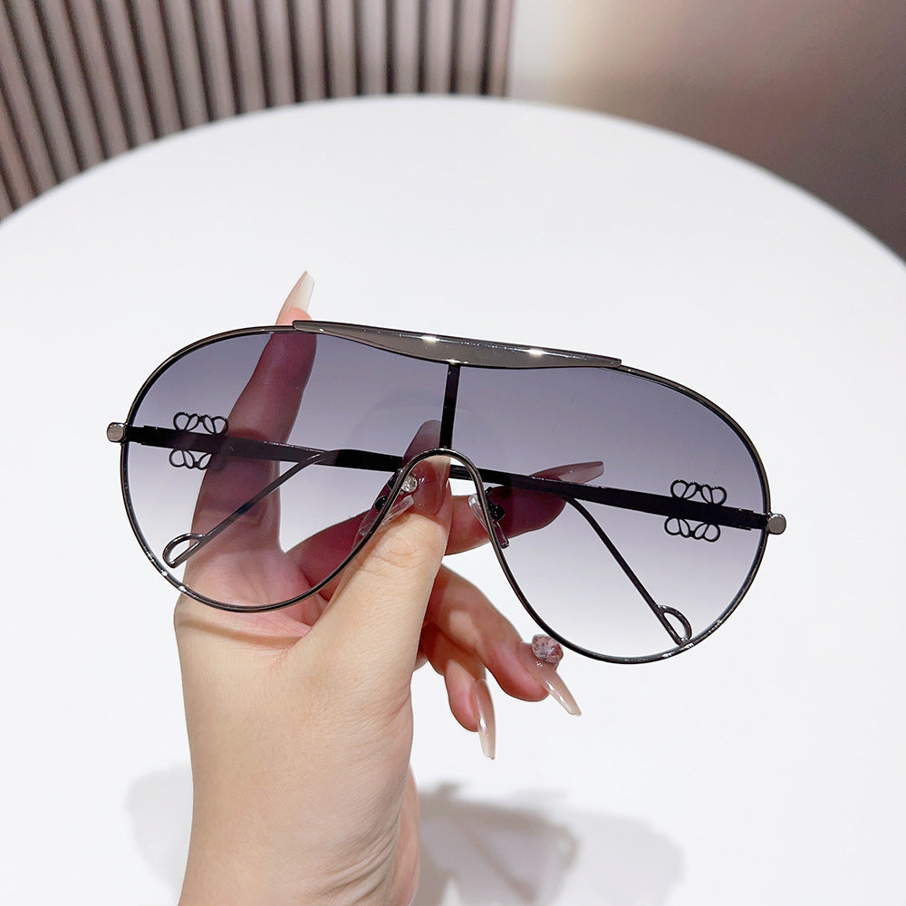 Übergroße Aviator-Sonnenbrille mit Farbverlauf-Gläsern Brehn