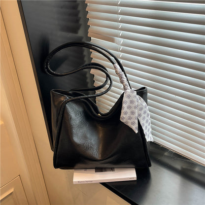 Stilvolle Handtasche mit Schleifenakzent