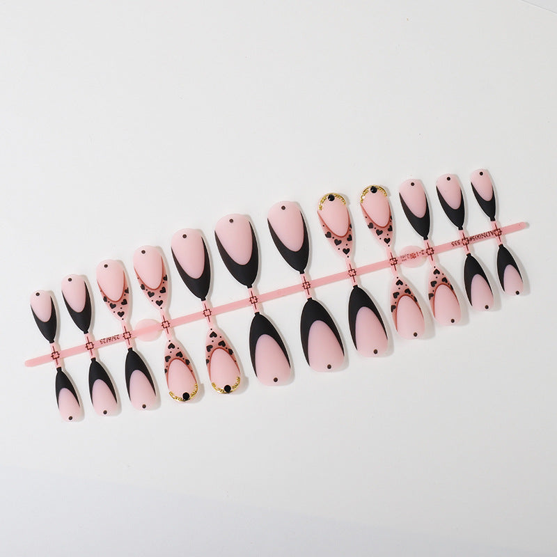 Einzigartiges Elegantes Press-On Nagelspitzen Set Brehn