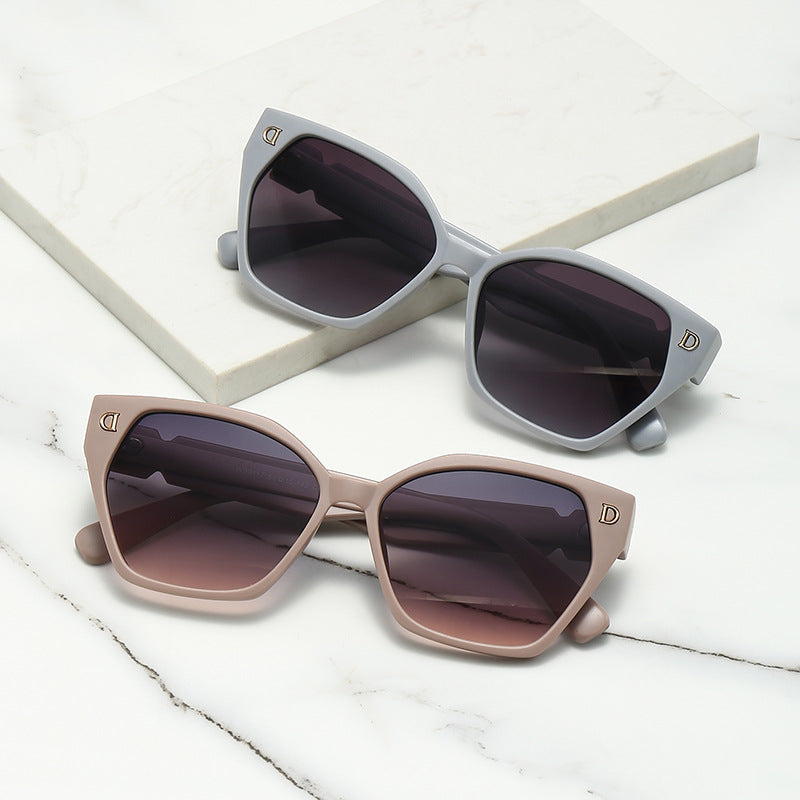Damen Designer-Sonnenbrille im stilvollen Cat-Eye Design mit luxuriösem Rahmen Brehn