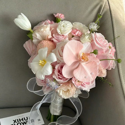 Eleganter künstlicher Blumen Brautstrauß
