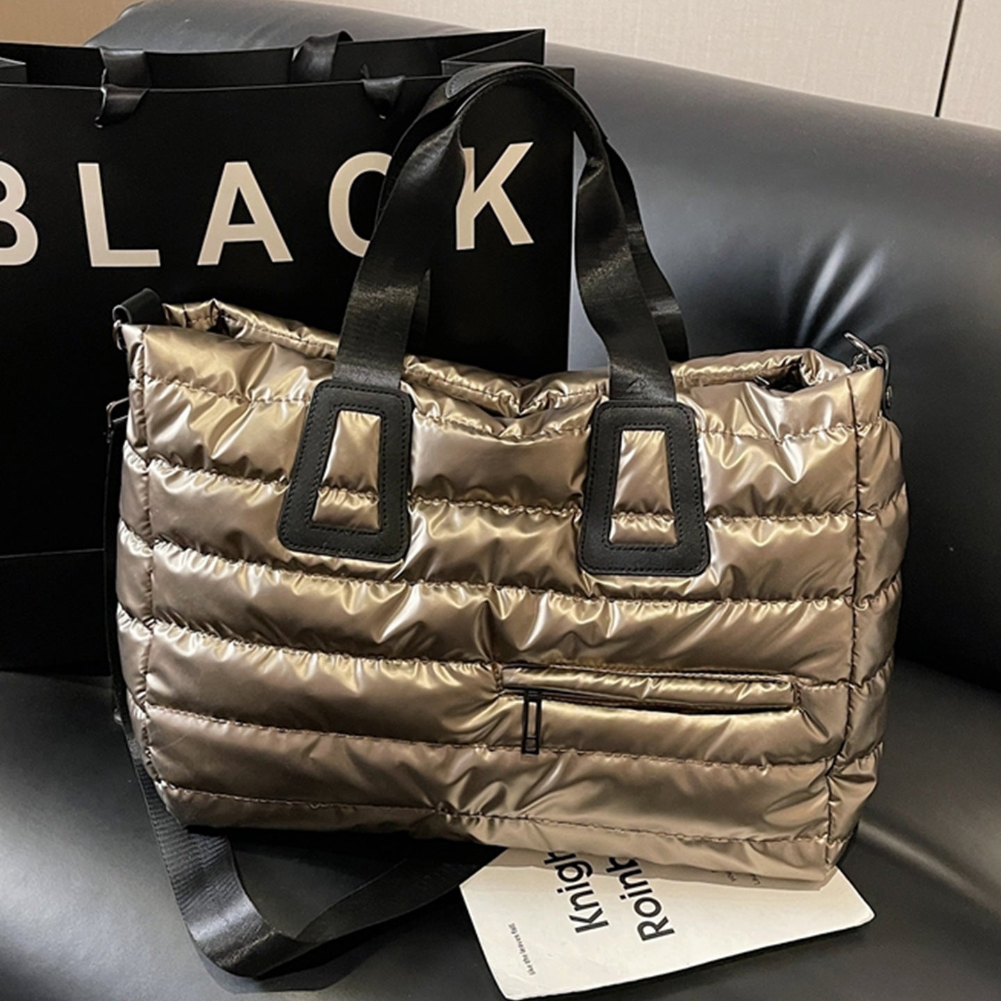 Freizeit-Tasche mit Gepolstertem Innenraum und Abnehmbaren Schulterriemen Brehn