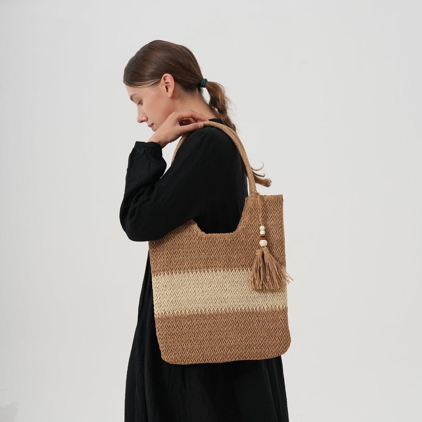 Exklusive und Handgefertigte Strandtasche mit Fransen Brehn