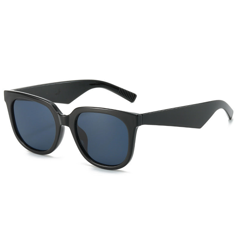 Damen stylische Sonnenbrille im modernen, geometrischen Design Brehn