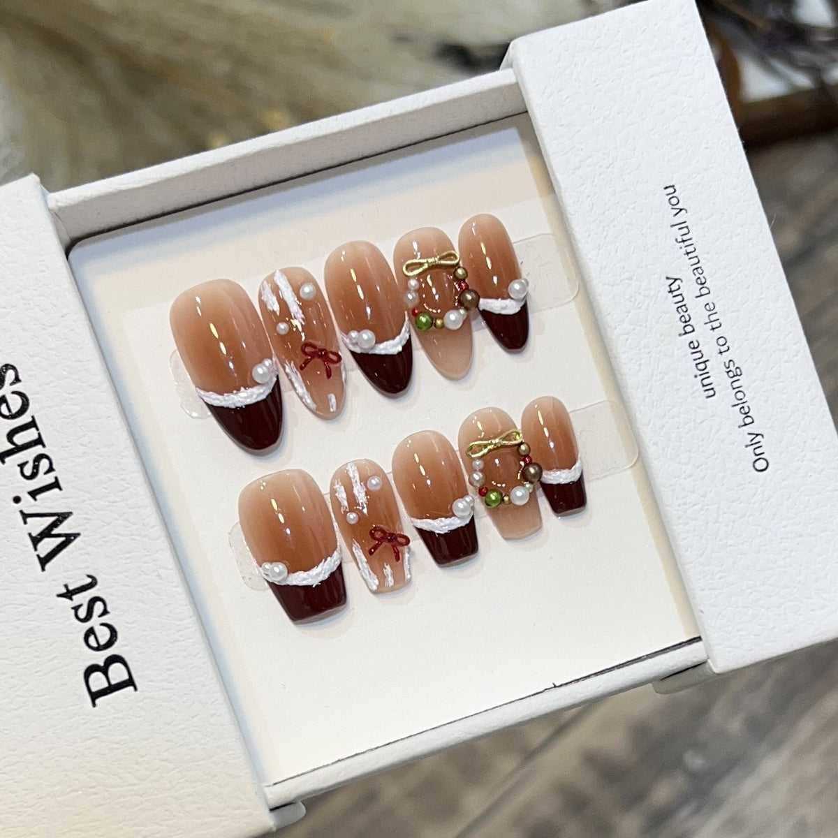Glitzerndes Press-On Nagelkunst-Set mit Schneeflocken-Design Brehn