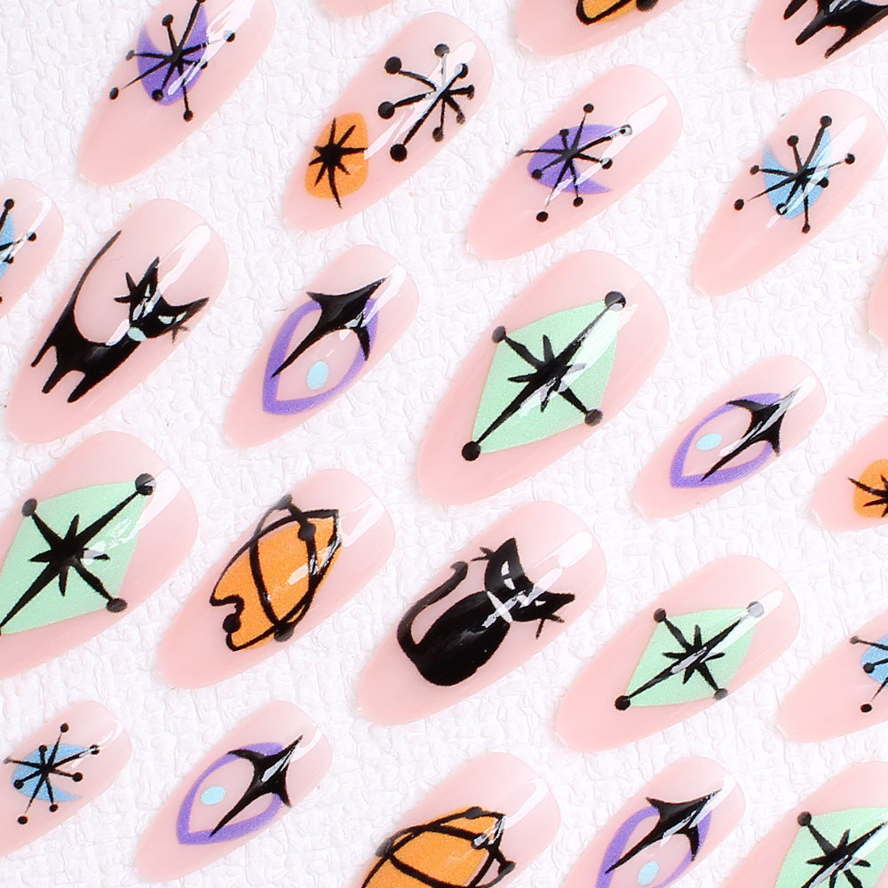 Kunstnagelset mit künstlerischen Halloween-Motiven Brehn