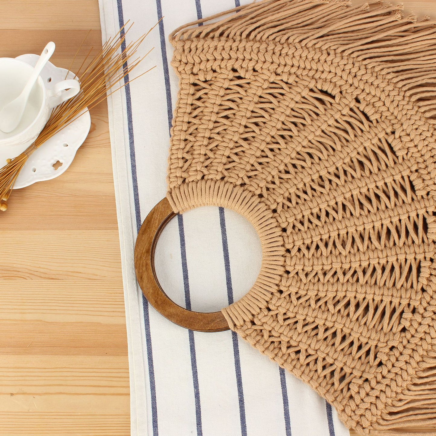Handtasche mit Fransigem Makramee-Design Brehn