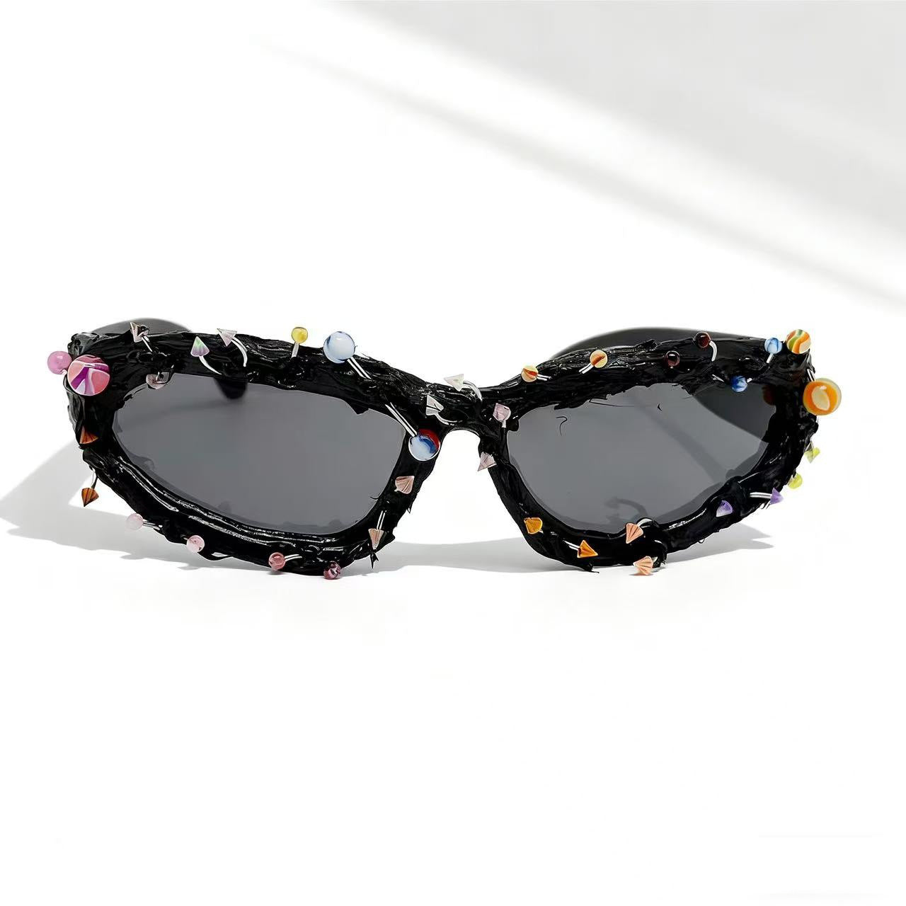 Damen Sonnenbrille mit kreativem Dekor und markantem Rahmen Brehn