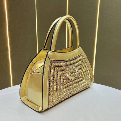 Verzierte gepolsterte Abendhandtasche