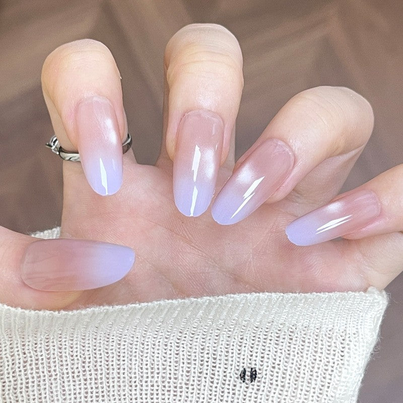 Glänzendes Nagelset Brehn