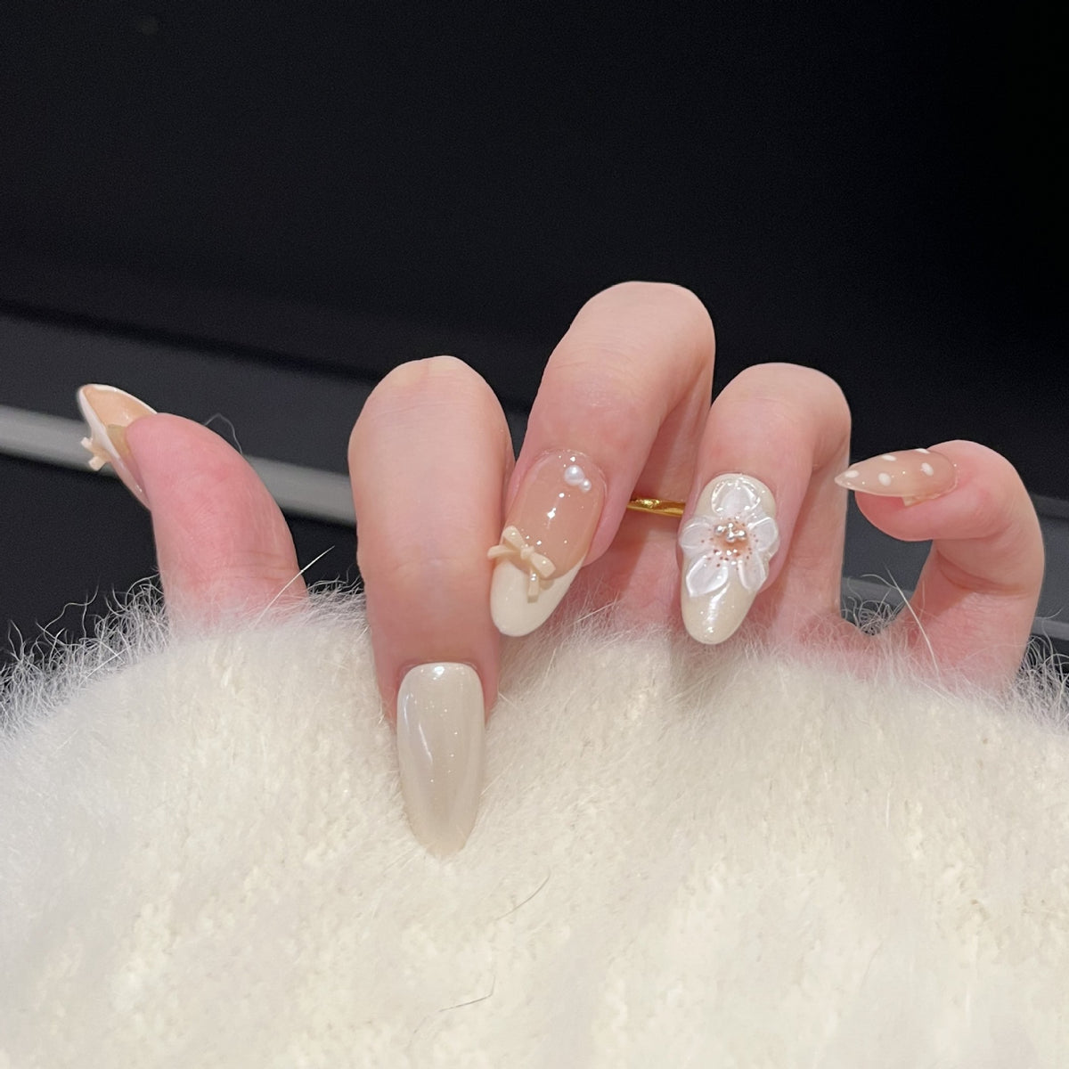 Themen Press-On Nagelkunstset mit Hello Kitty Designs Brehn