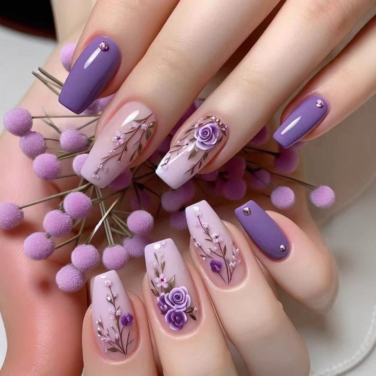 Elegantes Floral Acryl-Nagel-Set Brehn