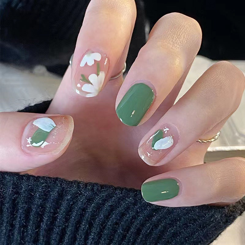 Kunstvolle Stiletto Nagelspitzen Brehn