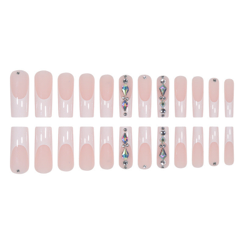 Kunstnagelset mit glamourösen Strass- und 3D-Verzierungen Brehn