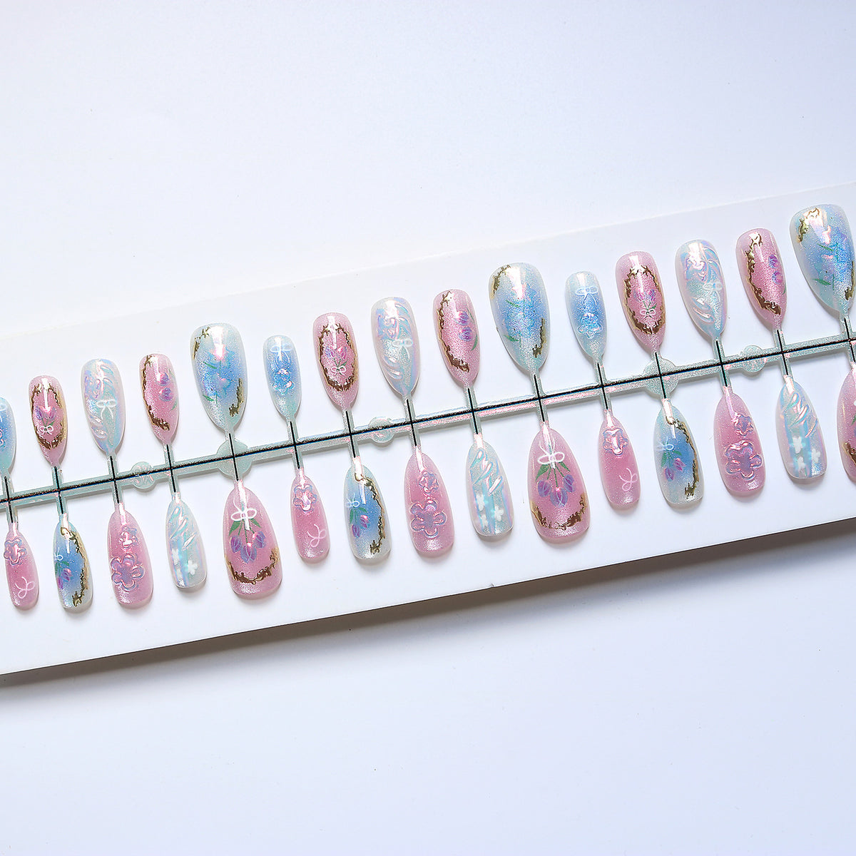 Saisonale Blumen Press-On Nagelkunst Set Brehn