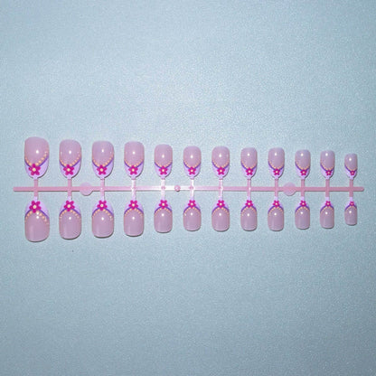 Künstlerische Blumenspitzen Nagelkunst