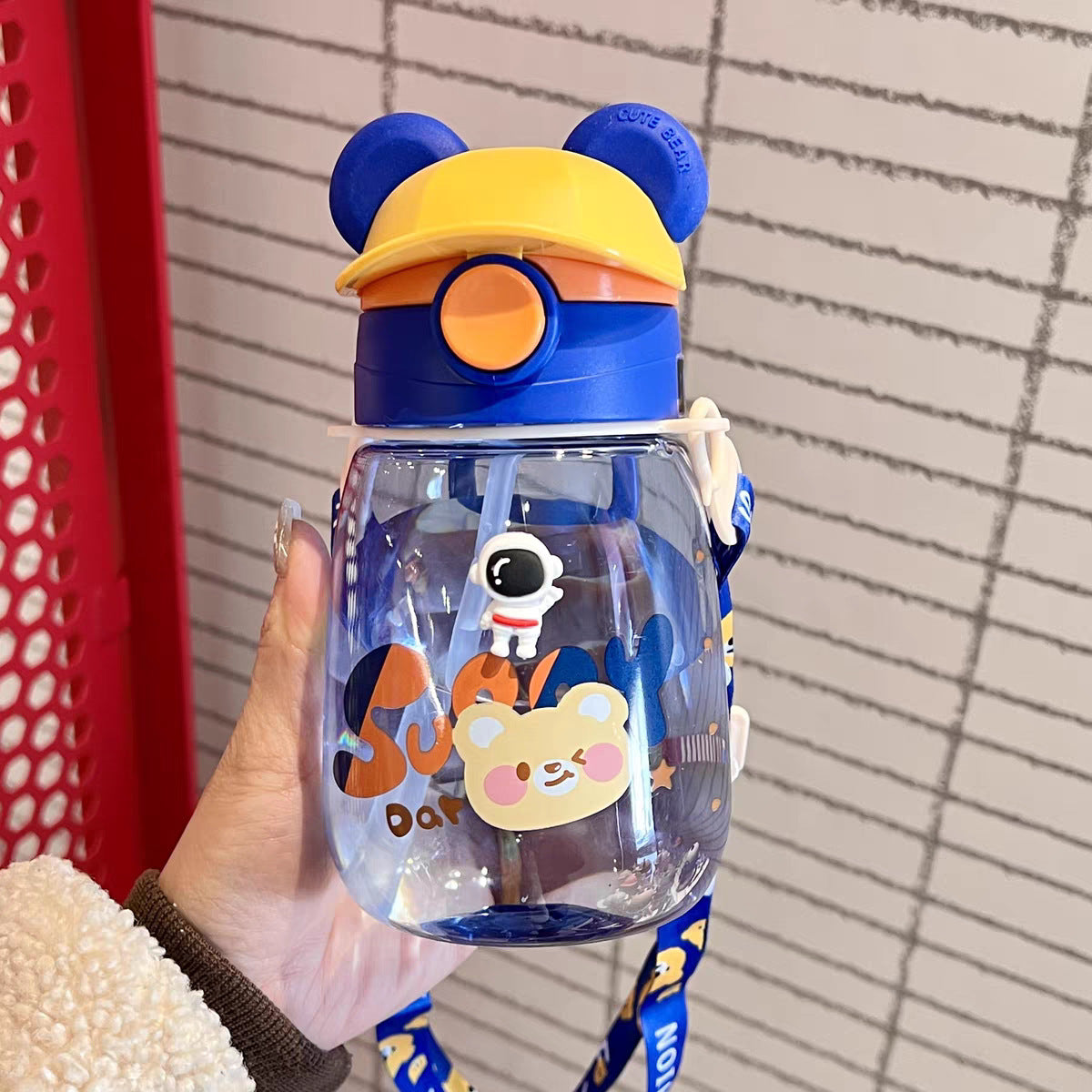 Damen Verspielte Kindertrinkflasche mit integriertem Strohhalm Brehn