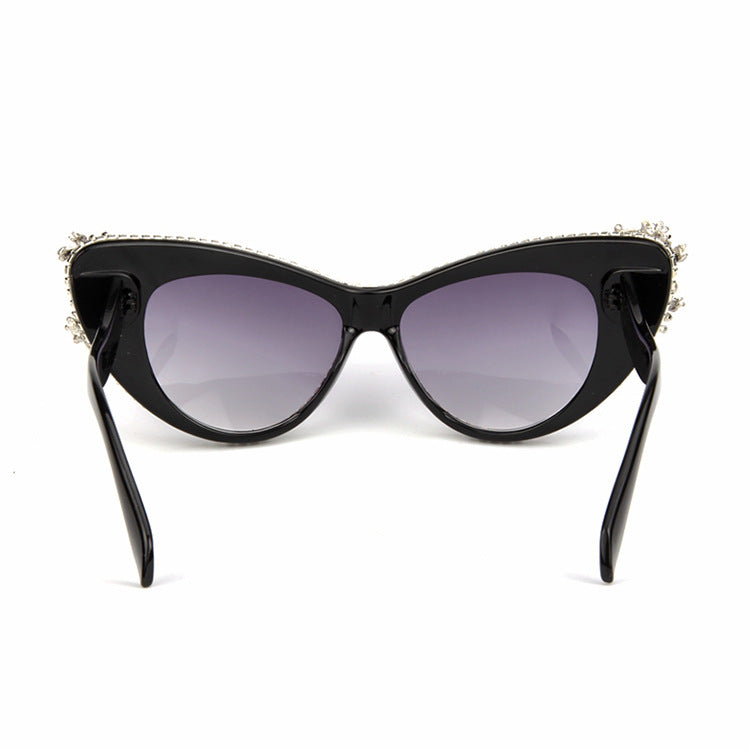 Damen Glamouröse Cat-Eye-Sonnenbrille mit funkelnden Schmuckelementen Brehn