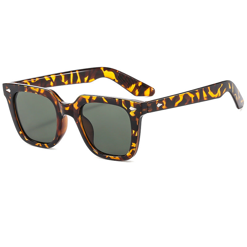 Damen modische Brille mit oversized, transparentem Rahmen Brehn