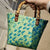 Handtasche Aus Geflochtenem Material mit Holzgriffen Brehn