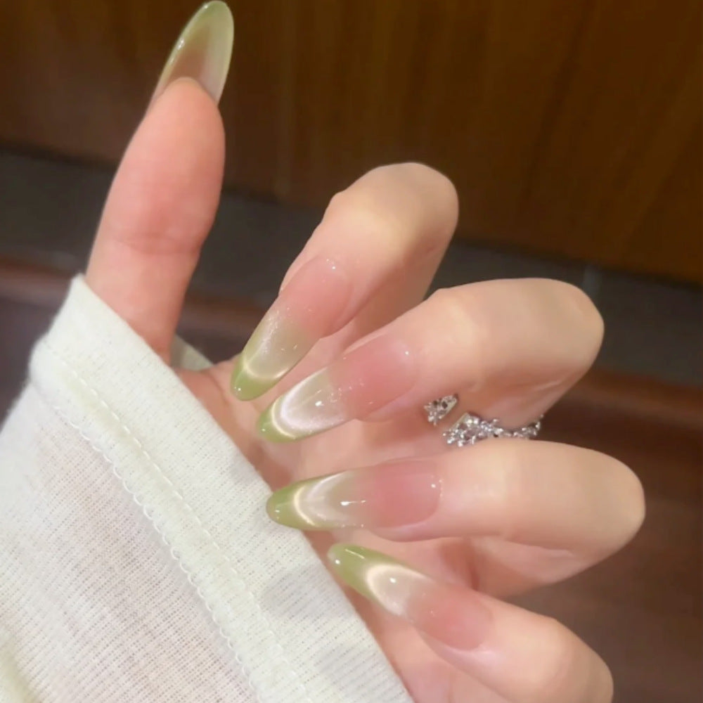 Thematische Charakter-verschönerte Press-On Nagelset Brehn