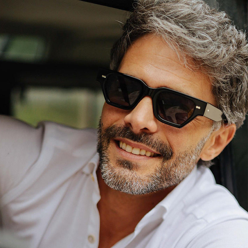 Damen Sonnenbrille im modernen, geometrischen Design mit blendfreien Gläsern Brehn