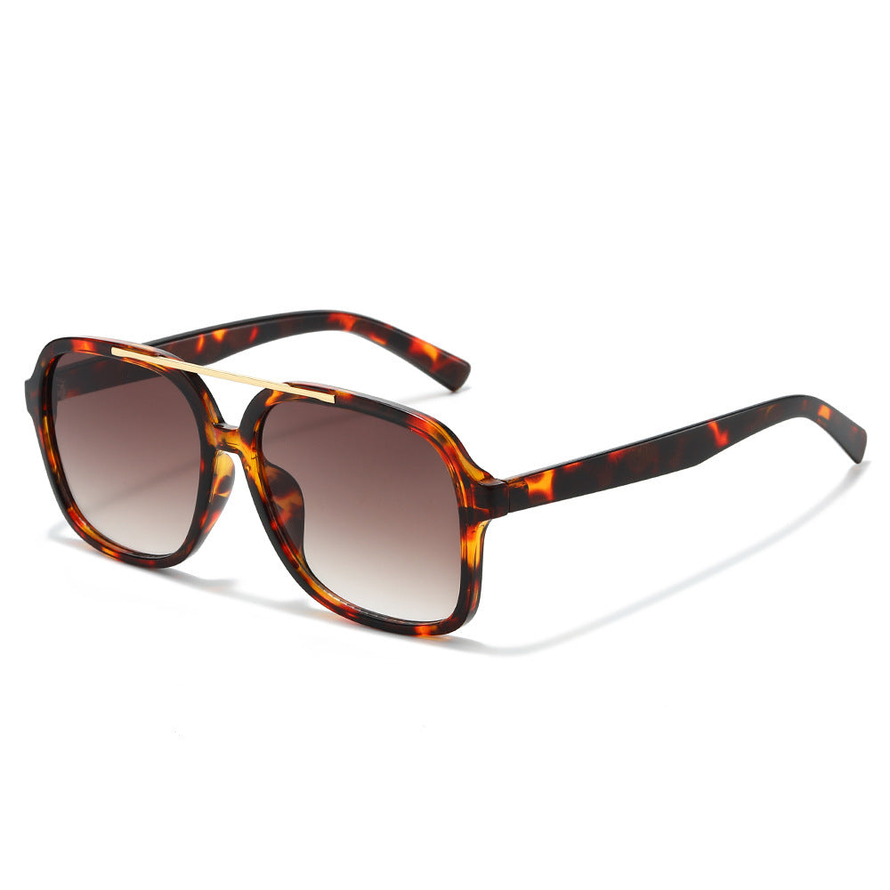 Retro-inspirierte Schildkrötensonnenbrille Brehn
