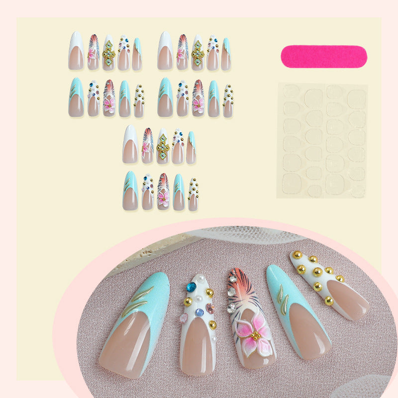 Künstlerisches dekoratives Press-On-Nagelset mit floralem Akzenten Brehn