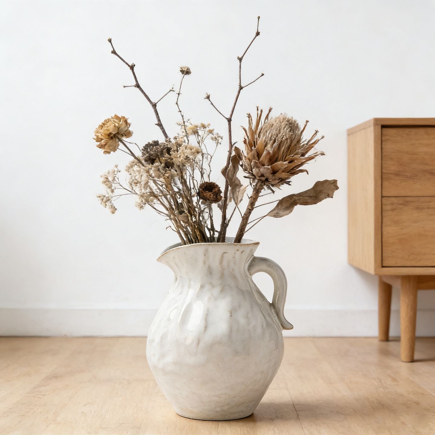 Handgefertigte Texturierte Keramikkanne Vase für Blumenarrangements