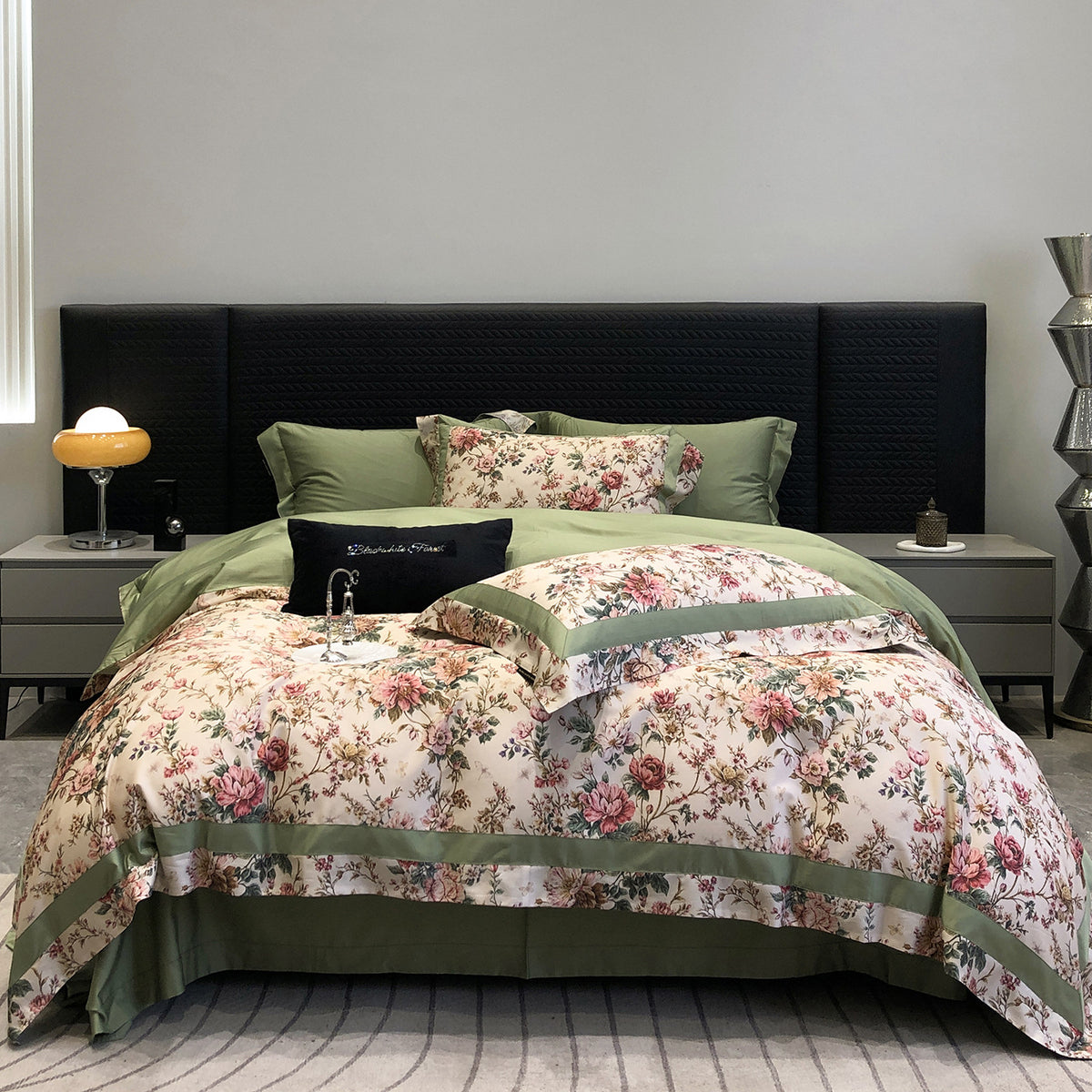Luxuriöses Baumwollsatin-Bettwäsche-Set mit Tier-Toile-Motiv und Satinkante