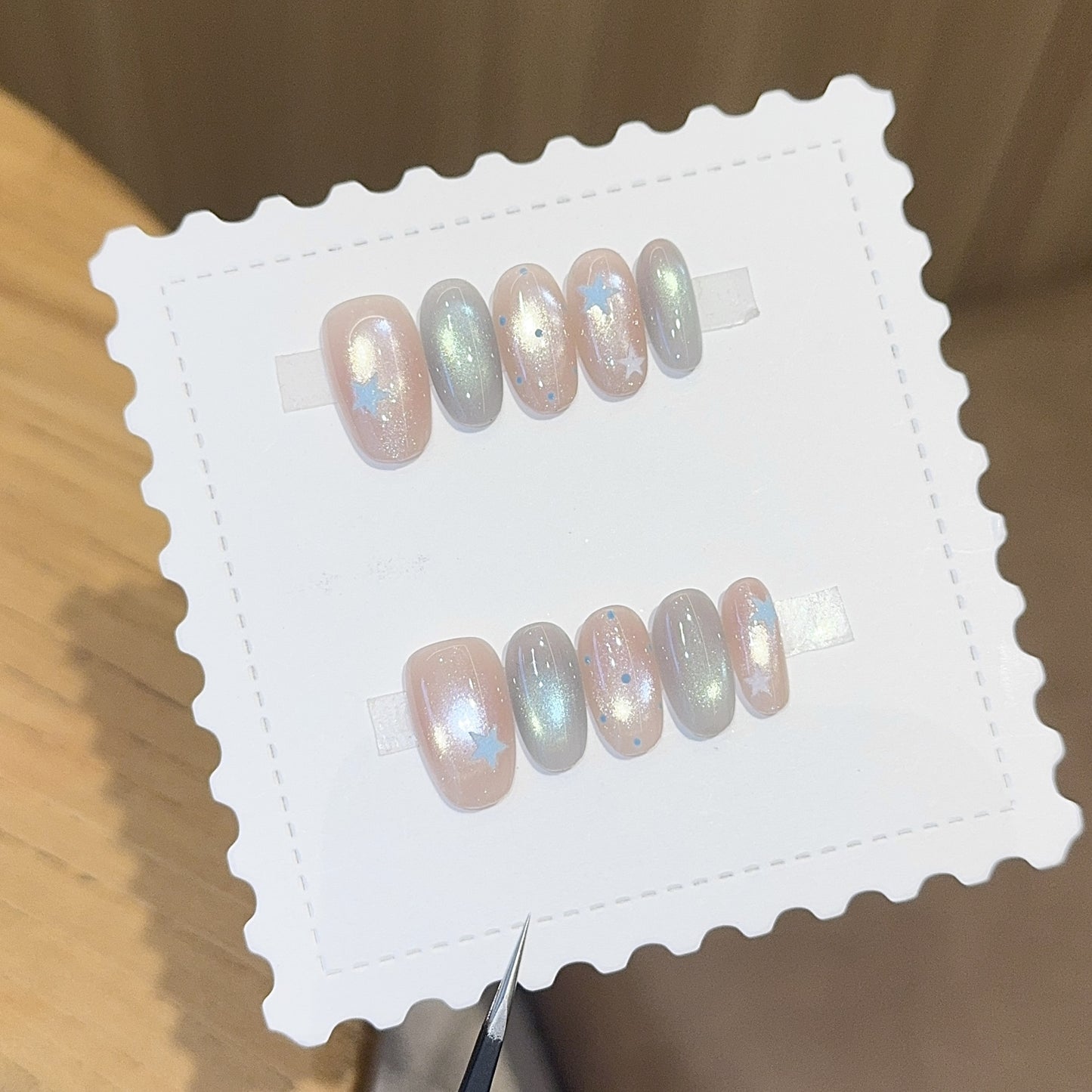 Nagel-Design mit Galaxie-Effekten Brehn