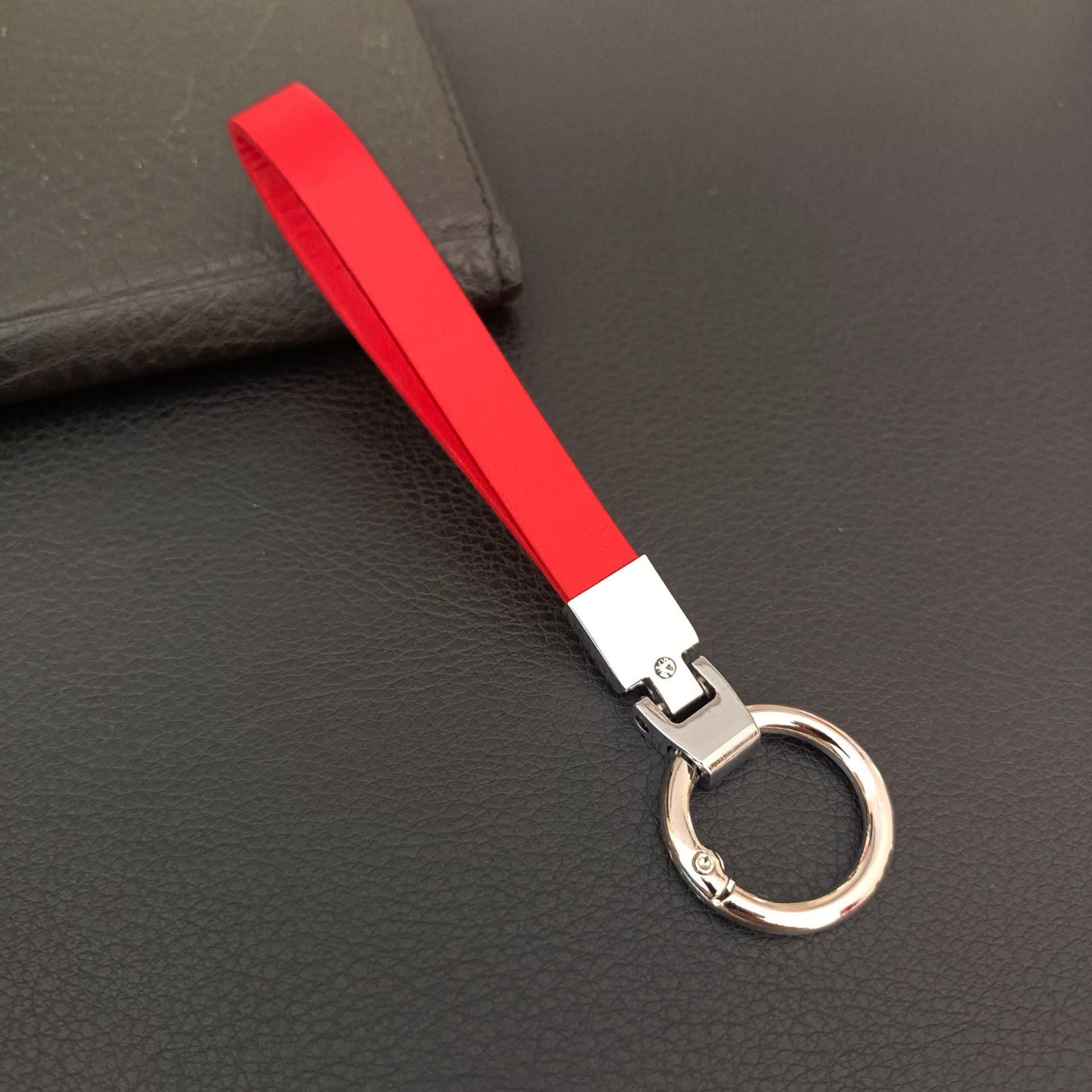 Eleganter Leder-Schlüsselanhänger Halter Brehn