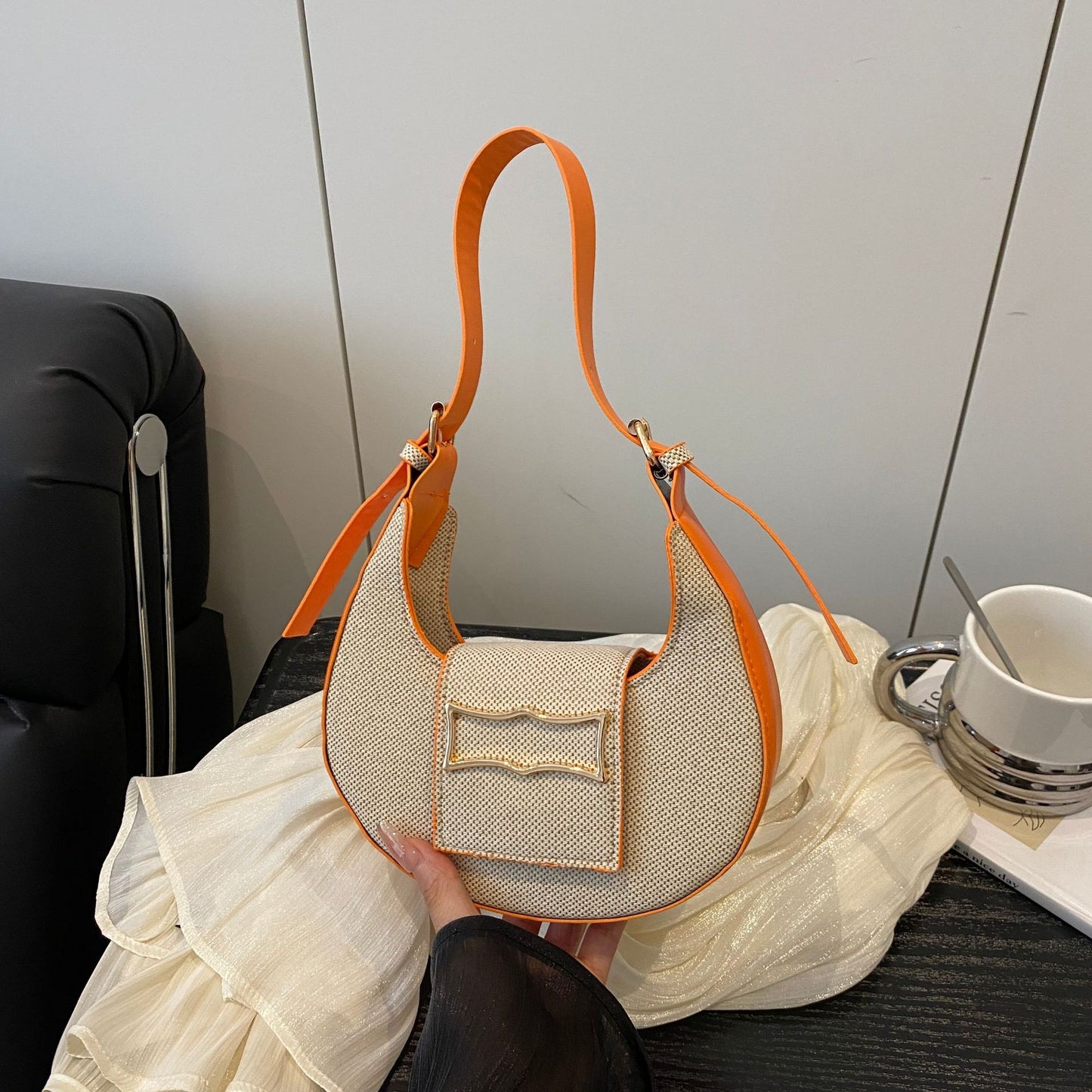 Trendy Handgefertigte Umhängetasche Brehn
