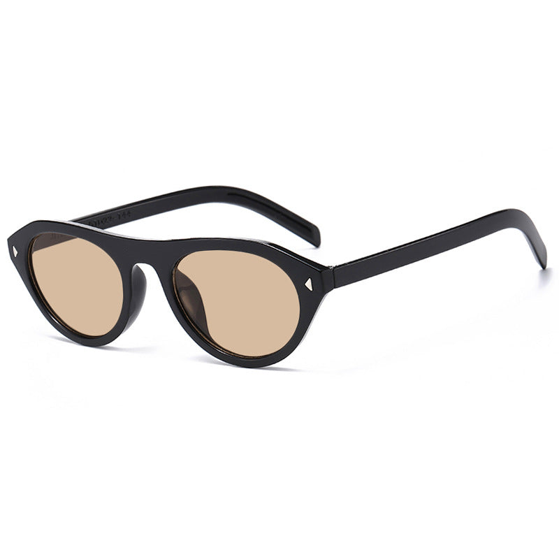 Damen modische Sonnenbrille mit geschwungenem Rahmen und schützendem UV-Filter Brehn