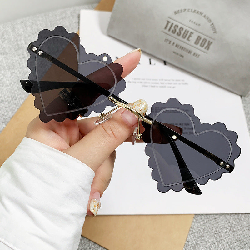 Damen Cat-Eye Sonnenbrille im einzigartigen Herzdesign Brehn