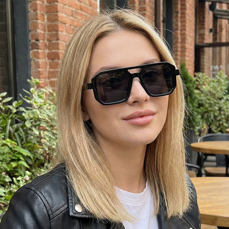 Damen Geometrische Sonnenbrille mit stylischem Muster Brehn