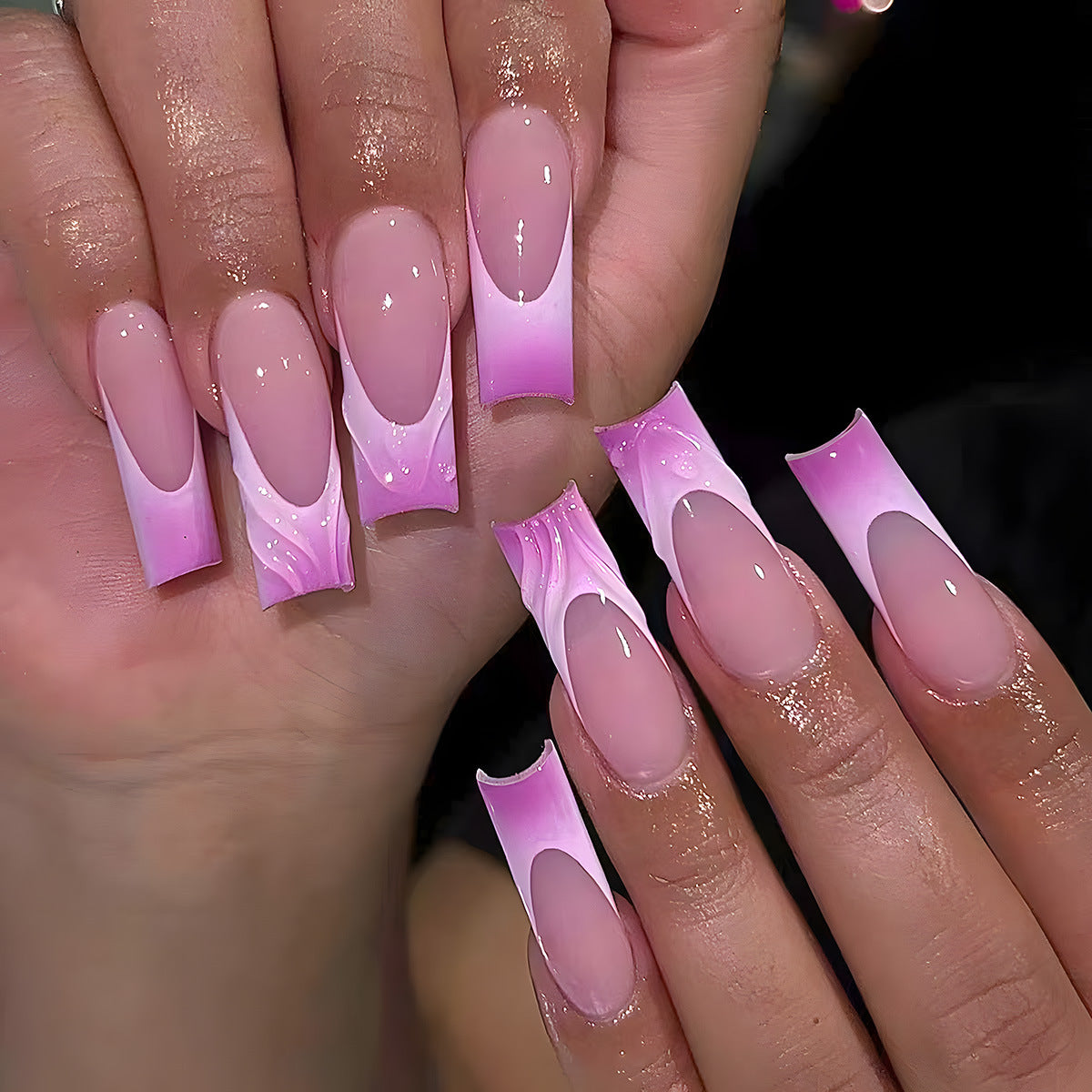 Elegante lange Acryl Press-On-Nagelset mit künstlerischem Ombré-Design Brehn