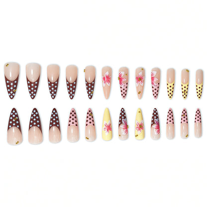 Elegante Blumen Stiletto Nagelverlängerungen Brehn