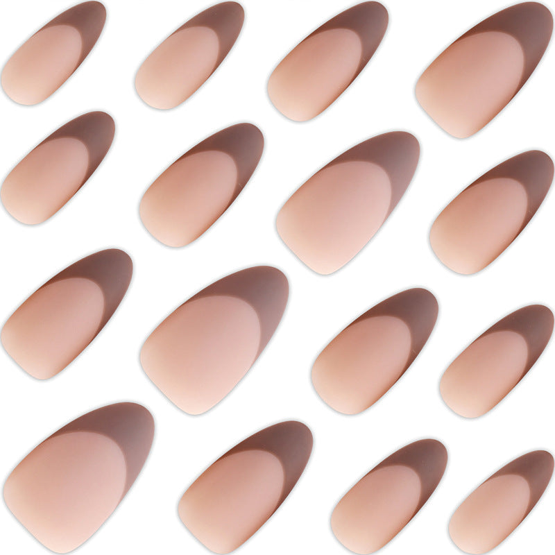 Elegantes Press-On-Nagel-Set mit stilvollem Halbmond-Design Brehn