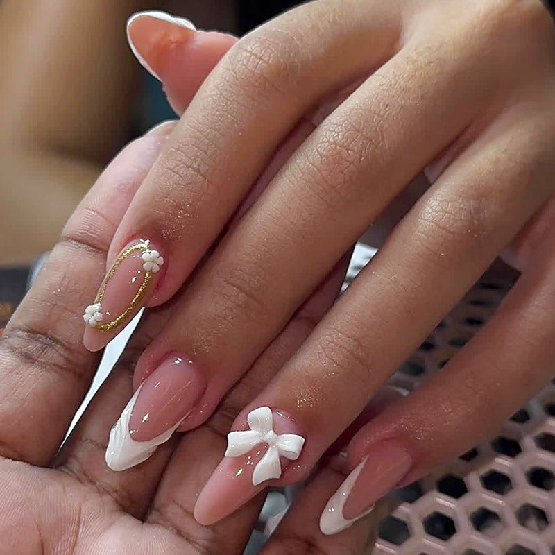 Elegantes 3D Blüten Press-On Nagelkunst Set Brehn