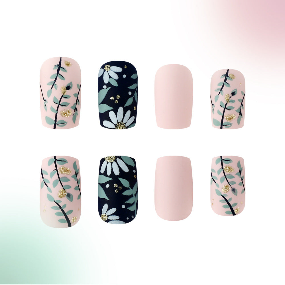 Künstlerische florale Gel-Nagelkunst Brehn