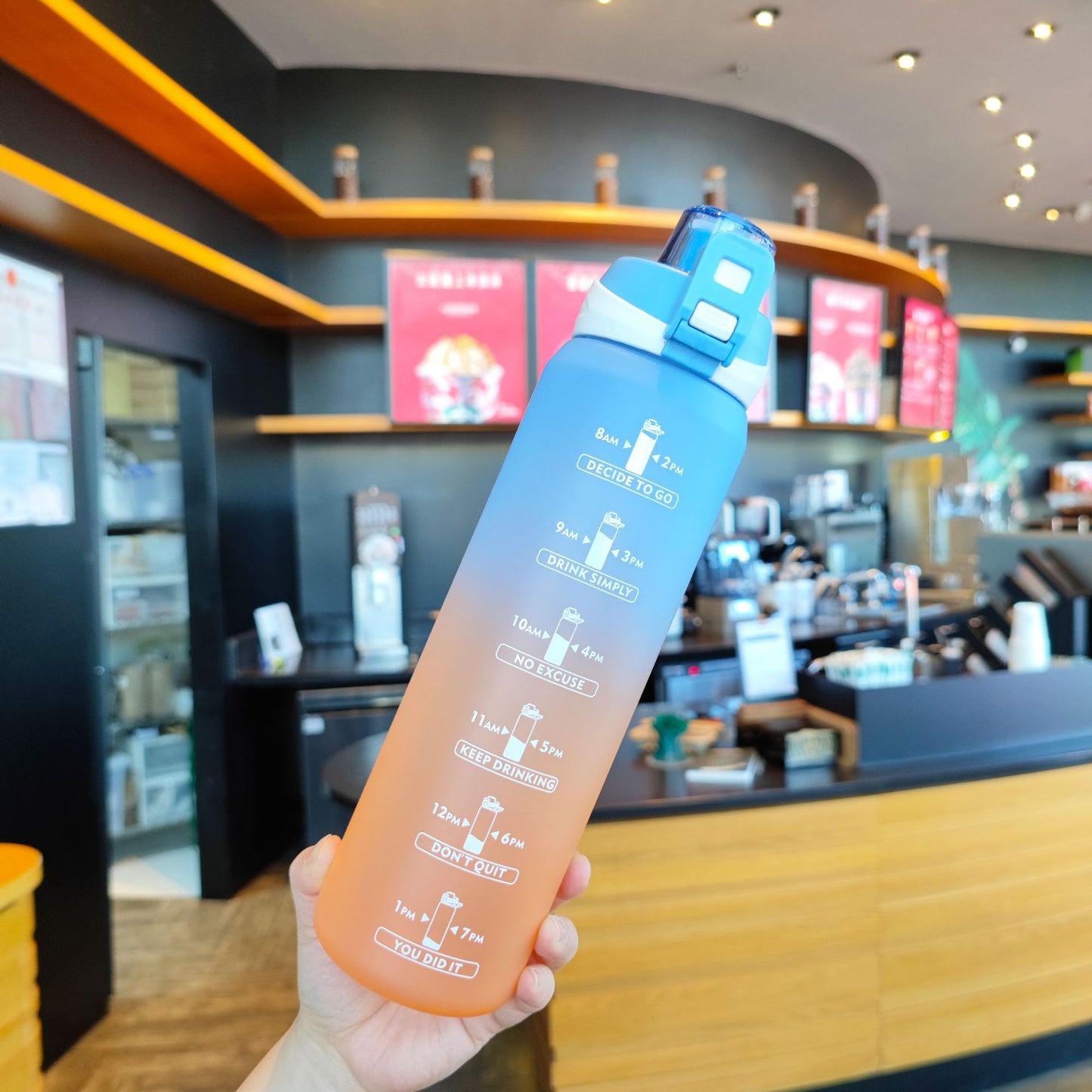 Damen Motivierende Trinkflasche mit einzigartiger Zeitmarkierung und sicherem Verschluss Brehn