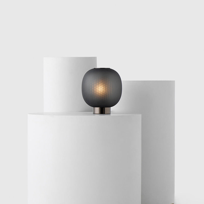 Elegante Frosted Glass Tischlampe