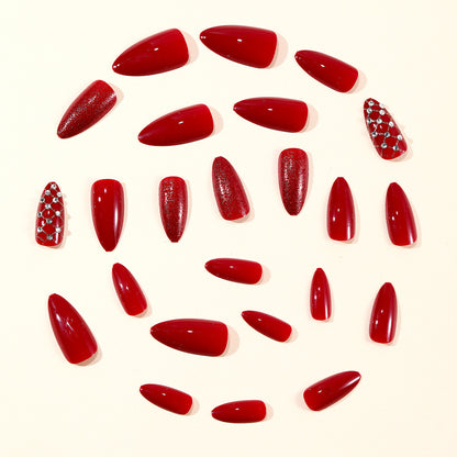 Glamouröses Stiletto-Nagelkunst-Set Brehn