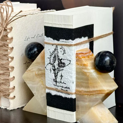Handgefertigtes Kunstjournal